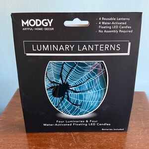 NWT set of 4 Luminaries by Modgy